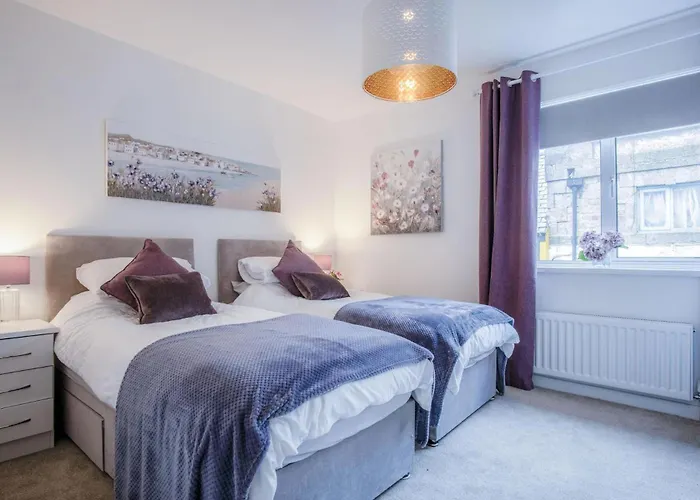 Luxurious Apartment Charlton Mews - 2 Bed - Tenby