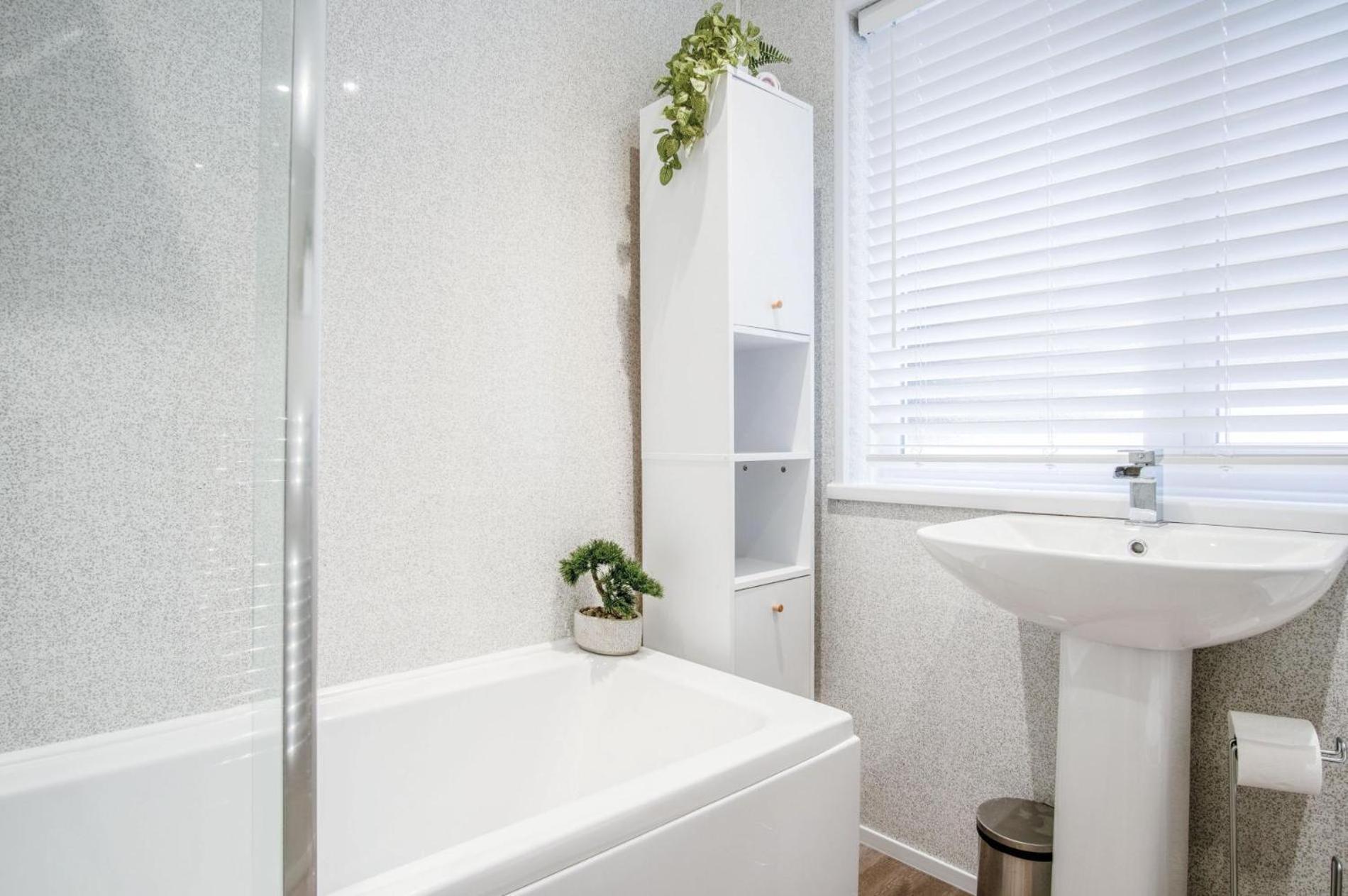 Luxurious Charlton Mews - 2 Bed - Apartment *